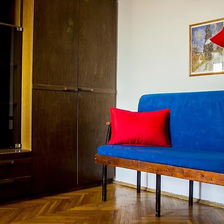 Cozy & Central